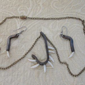 6 for $5. Tribal Goth earings & pendant mink teeth